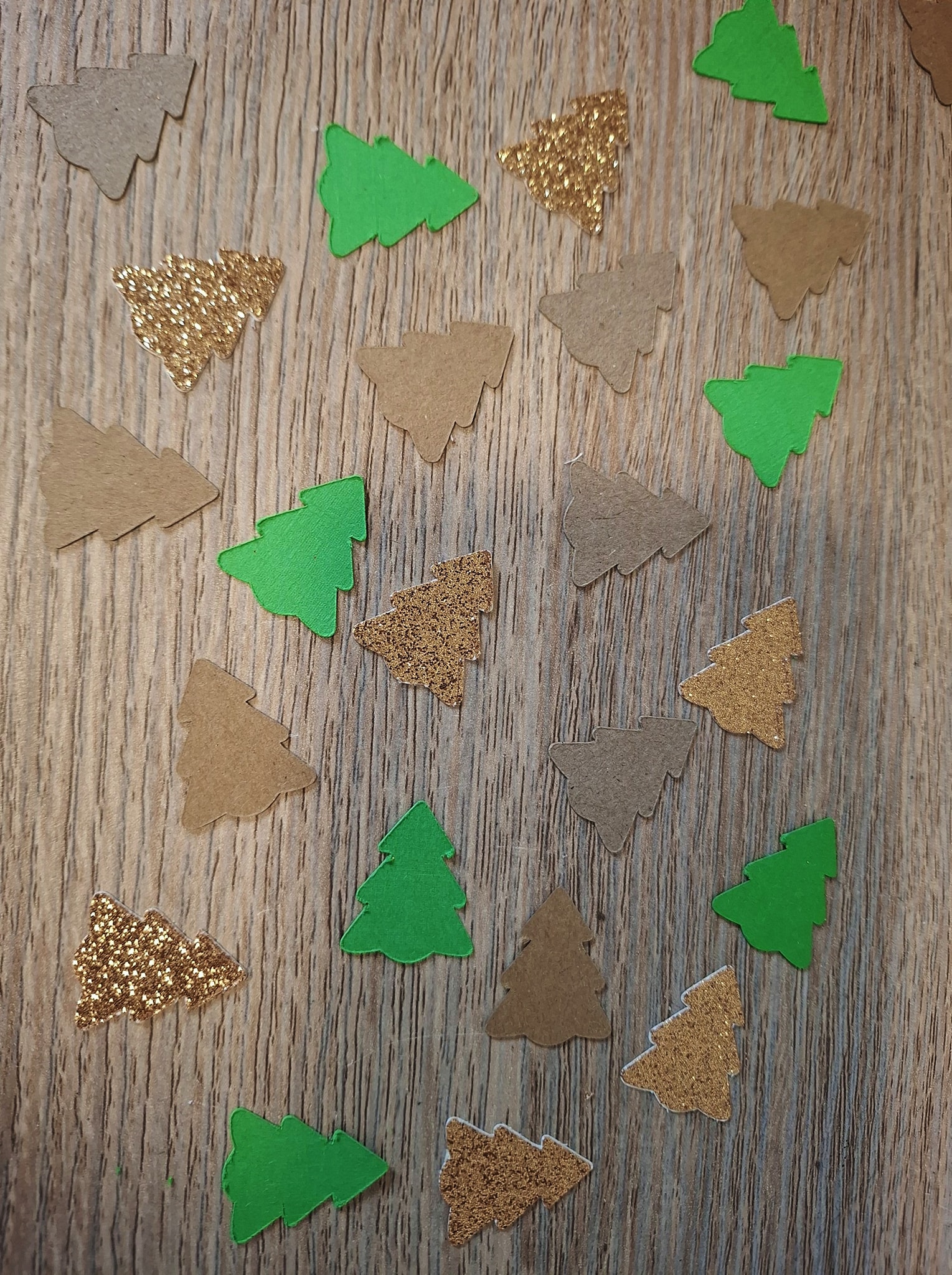 Confettis mélangés sapin de Noël 3 coloris